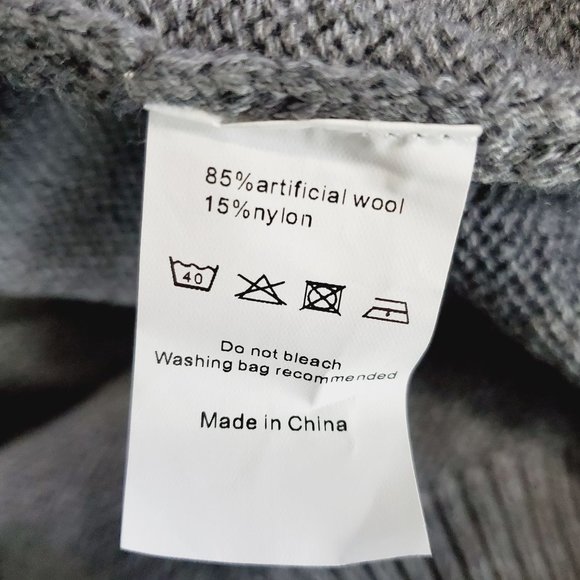 Blooming Jelly Pearl Sleeve Gray Sweater Blouse, NWT, XL - Picture 13 of 13